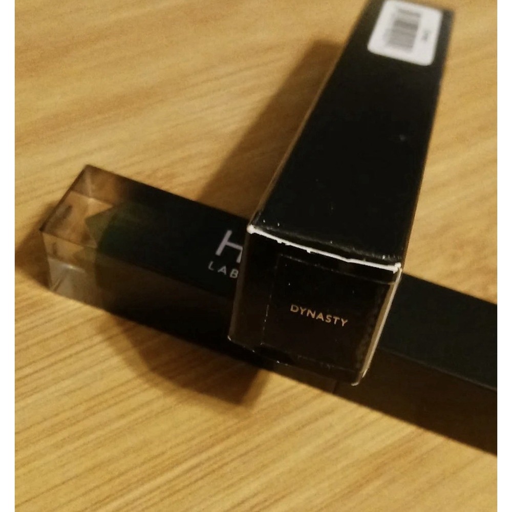 NEW Haus Laboratories by Lady Gaga Glam Attack Liquid Eyeshadow, Dynasty - Picture 5 of 5